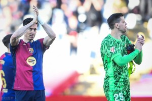 巴塞罗那面临欧冠球员注册困境