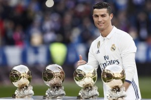 姆总勿急？C罗皇马首赛季欧冠16强联赛第2无冠，最终夺16冠4金球