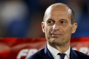 AC米兰1喜1忧，6冠名帅驾到，但出售遇阻，2亿转会费飞了